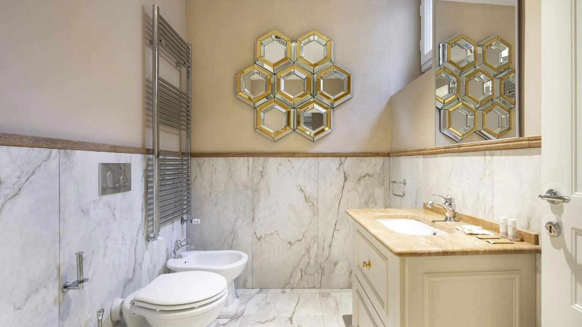 Albizi Penthouse Luxury Apartment In Florence By Palazzo Pazzi Vitali